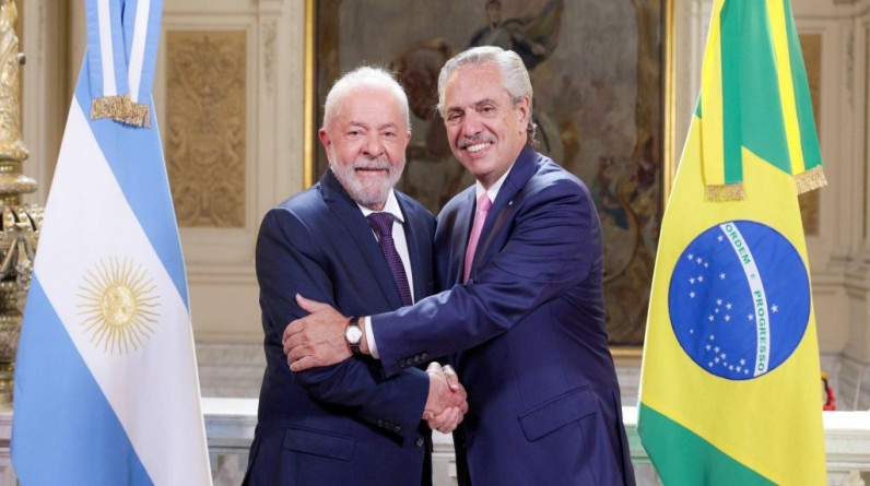 د. صدفة محمد محمود يكتب: ما فرص نجاح مشروع العملة المشتركة بين البرازيل والأرجنتين؟